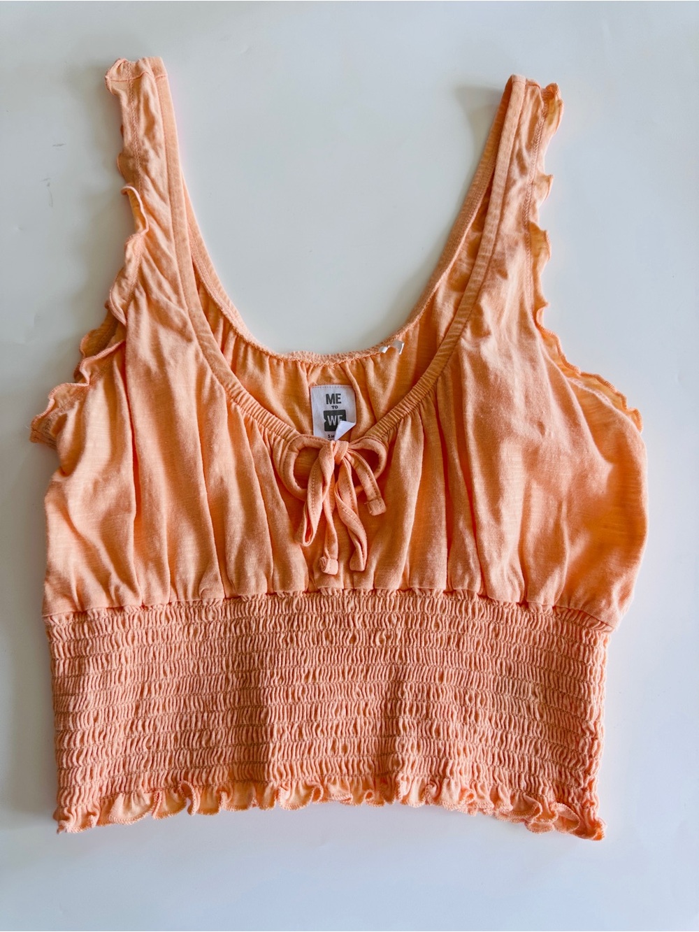 Me to We Peach Tie-Front Smocked Cropped Tank Top Size Small